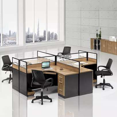 4-Person Curved Office Working Station image 5