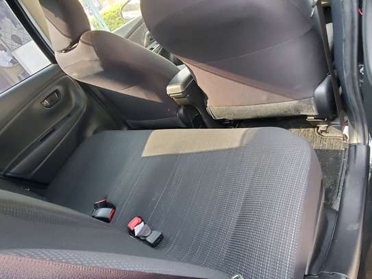 Toyota vitz hybrid image 3