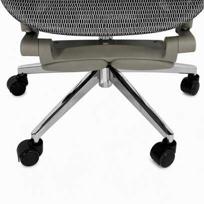 Full Mesh Ergonomic Chair image 3