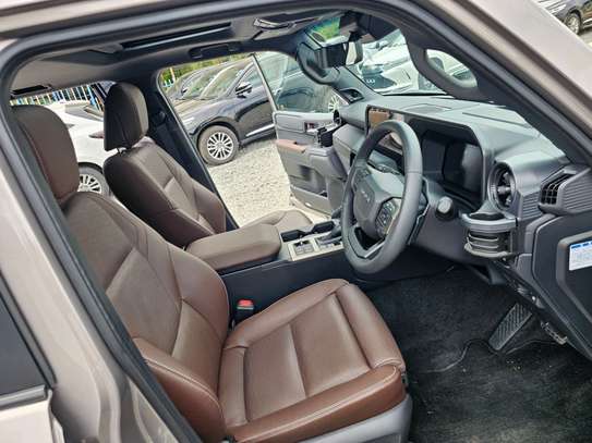2024 Toyota land cruiser Prado ZX image 8