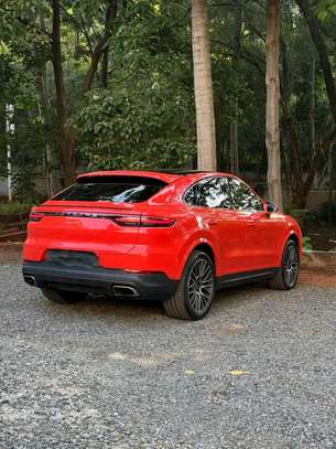 2019 Porsche cayenne coupe image 10