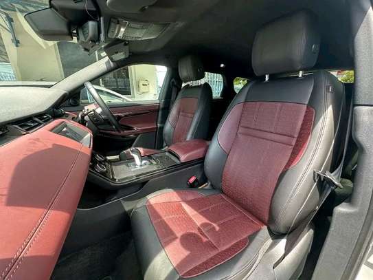 Land Rover Evoque image 14