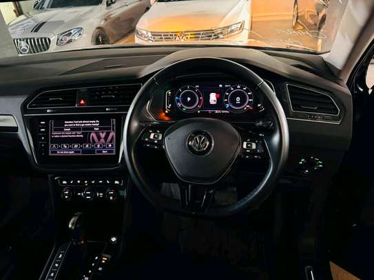 VOLKSWAGEN TIGUAN 4MOTION 2019MODEL DIESEL image 6