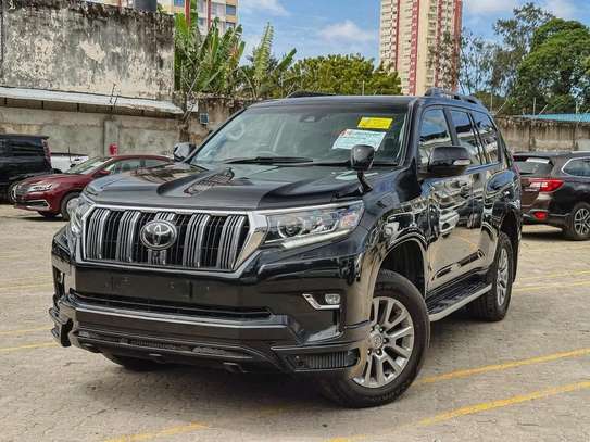 Toyota land cruiser KAKADU Grey 2019 image 2