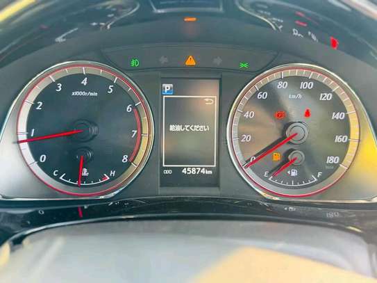 TOYOTA HARRIER SUNROOF 2019MODEL TURBO CHARGED image 9