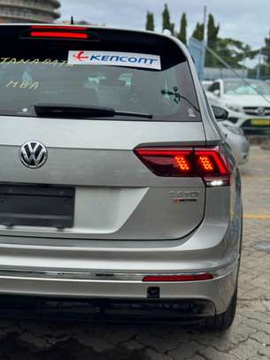 Volkswagen Tiguan R-line Diesel 2018 TDI image 12