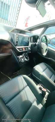 Toyota Voxy Black 2018 Si image 5