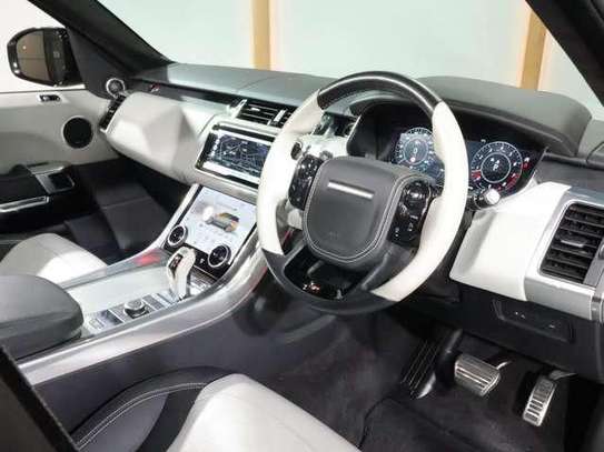 2022 RANGE ROVER SPORT SV EDITION image 6