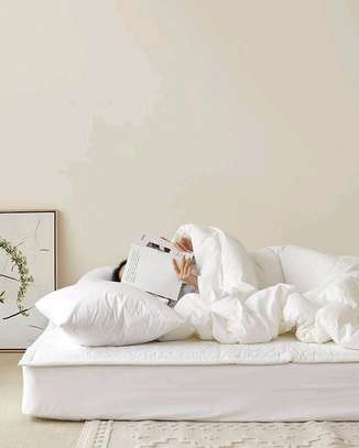 King-size white striped duvet image 7