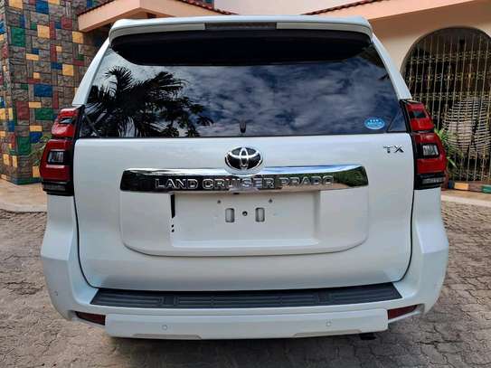 Toyota land Cruiser Prado TX petrol 2018 image 13