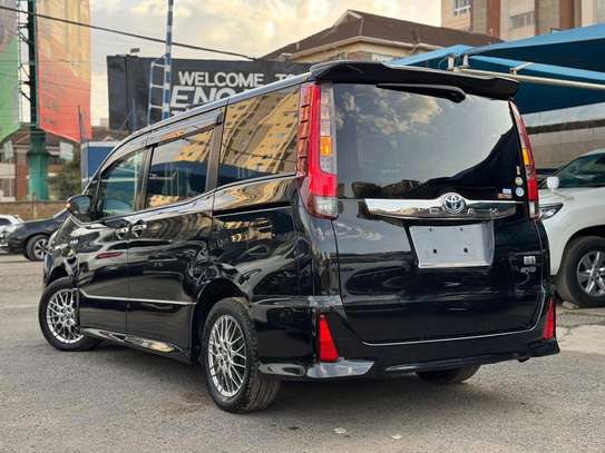 Toyota Noah black color fully loaded 2018 model image 6