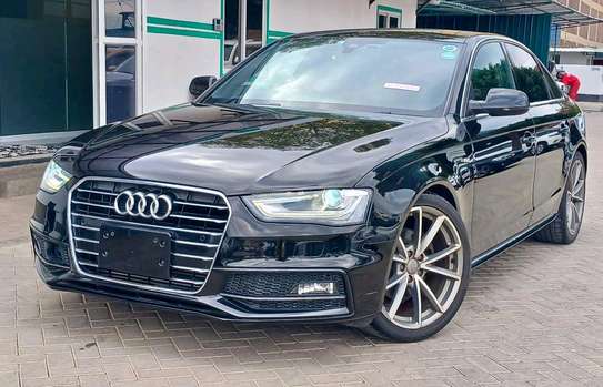Audi A4 black color fully loaded 2018 model image 3