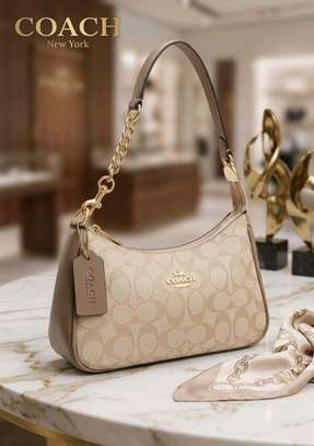 COACH TERI SHOULDER BAG image 5