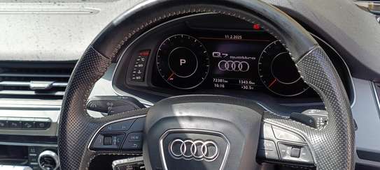 Audi Q7 Quattro 2018 S-Line image 4