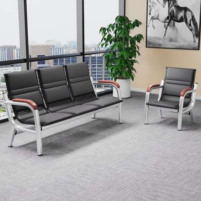 Office Sofa: 5 Seater Reception Office Sofa In Lodwa image 6