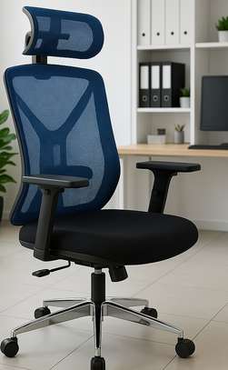 Office Chair; Subtle Puffy Detailing Office Chair image 6
