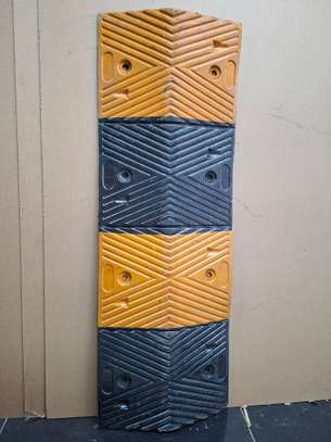 Rubber speed bump image 2