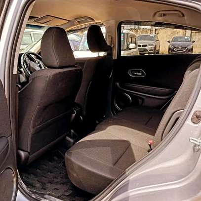 Honda Vezel hybrid silver 2018 image 4