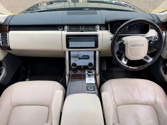 2019 Range Rover Vogue autobiography image 8
