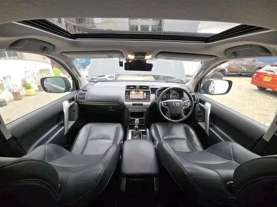 TOYOTA LANDCRUISER PRADO TX.L 2019MODEL SUNROOF DIESEL image 7