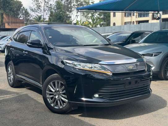 2019 Toyota harrier premium image 3