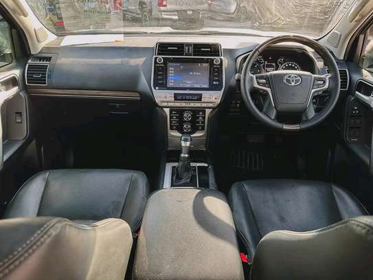 Toyota land cruiser Prado Kakadu 2020 Diesel image 9