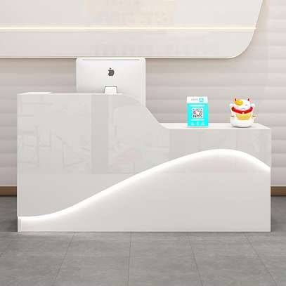 1800mm White Receptionist Desk image 5