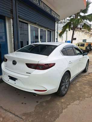 Mazda 3,2020,2wd(WE ACCEPT HIRE PURCHASE,DEPO 1M) image 2