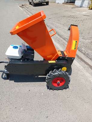 Heavy duty wood chipper image 4