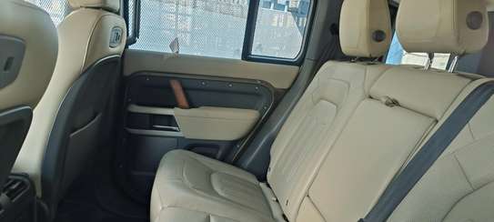 Land Rover Defender 110 Gold 2020 image 5