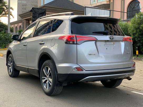 Toyota RAV4 hybrid silver color fully loaded 2019 image 8