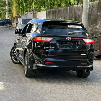 Toyota harrier   black image 10