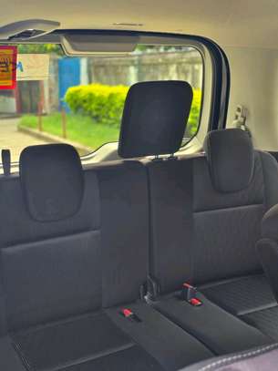 Nissan  serena empower image 11