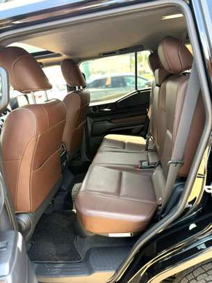 2024 Toyota land cruiser Prado VX image 7