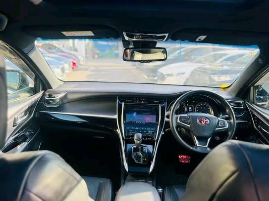 TOYOTA HARRIER SUNROOF 2019MODEL TURBO CHARGED image 3