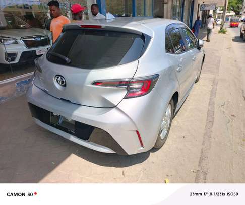 Toyota Corolla sport non hybrid image 10