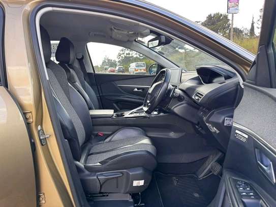 PEUGEOT 3008 image 8