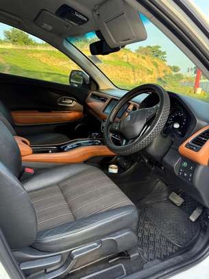 Honda vezel hybrid used image 4