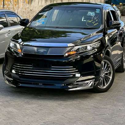 Toyota harrier   black image 3