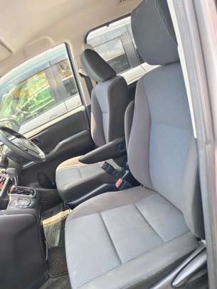 Toyota Noah grey 2018 2wd image 6