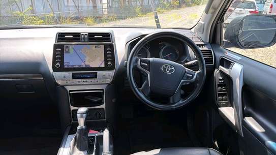Land cruiser prado TXL 2022 model on sale in Kenya image 15