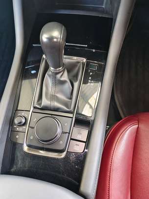MAZDA 3,2019,1800CC,(WE ACCEPT HIRE PURCHASE) image 13