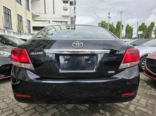 Toyota Allion image 3