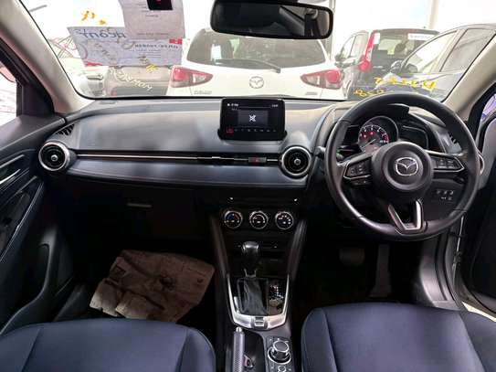 Mazda 2 petrol image 12