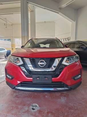 Nissan X-Trail Red Sunroof hybrid 2018 image 11