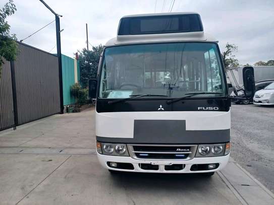Mitsubishi Rosa 28 seater bus image 8