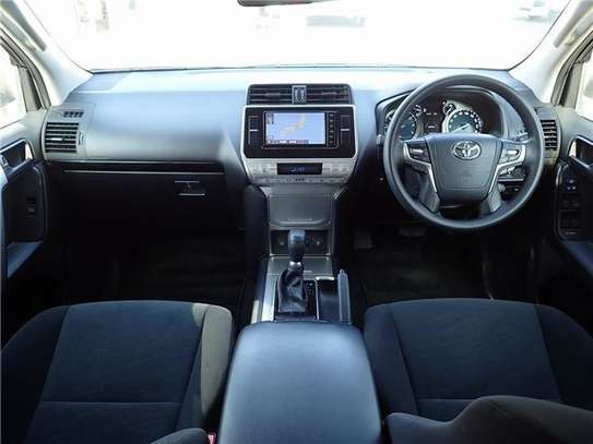 2021 TOYOTA LAND CRUISER PRADO TX image 8