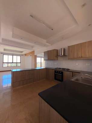 3 Bed Apartment with En Suite in Kilimani image 16