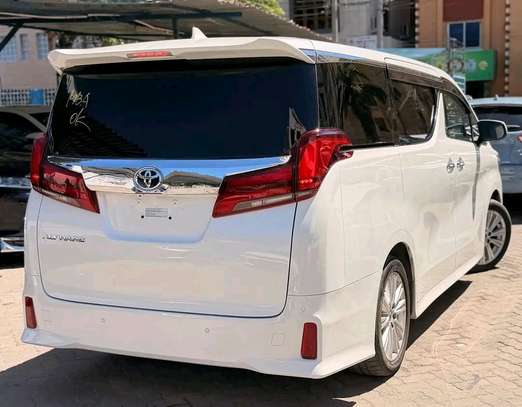 TOYOTA ALPHARD NEW SHAPE 2019 WHITE image 2
