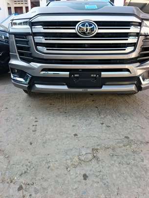 Toyota landcruiser zx 2022 image 10